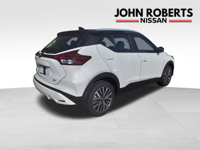 2023 Nissan Kicks SV 15