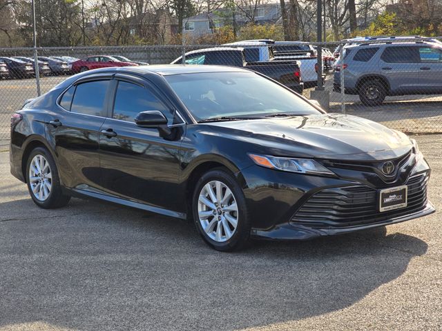 2019 Toyota Camry L 18