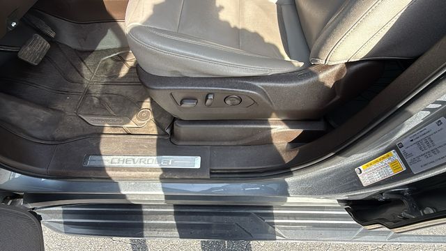 used 2021 Chevrolet Suburban car, priced at $36,171