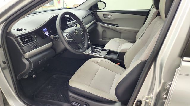 2017 Toyota Camry SE Silver at Emmons Autoplex