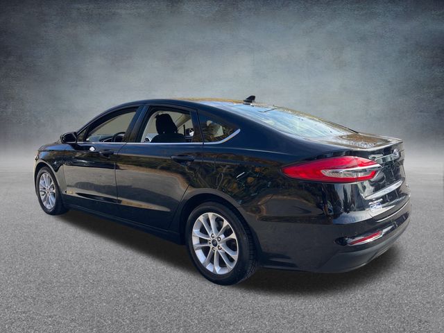 2020 Ford Fusion SE 9