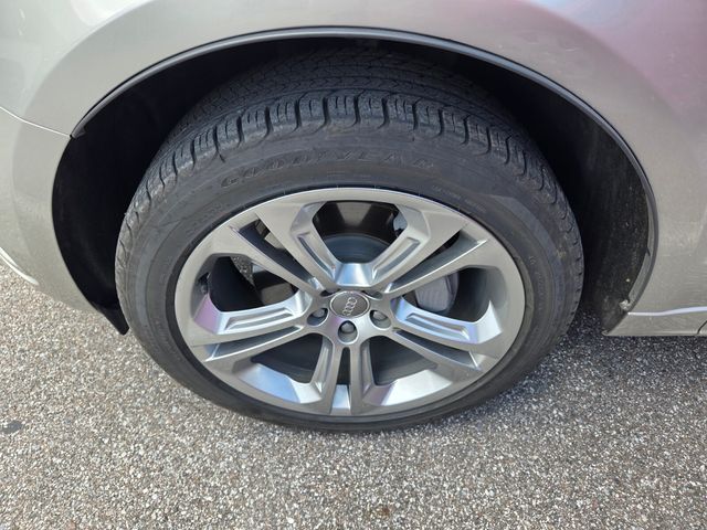 Used 2013 Silver Audi 3.0T Prestige image 4