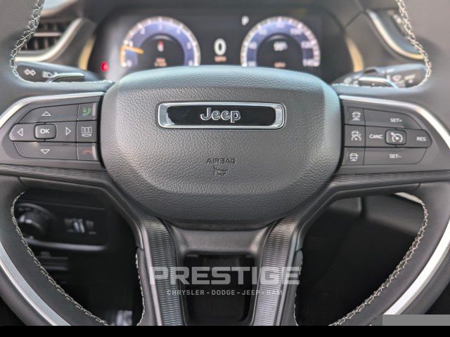 2024 Jeep Grand Cherokee Laredo 12