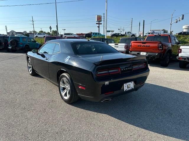 2021 Dodge Challenger SXT 5