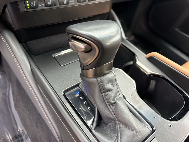 2025 Lexus ES - $50,998