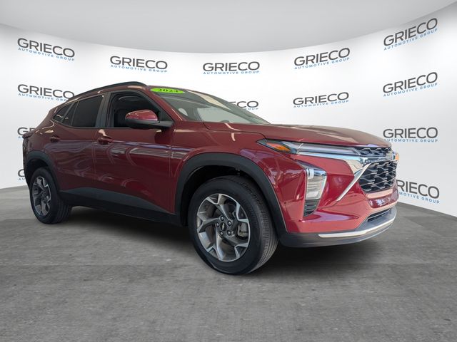 Used 2024 Chevrolet Trax Image