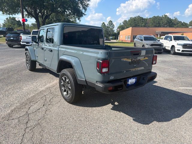 2026 Jeep Gladiator Sahara 4x4