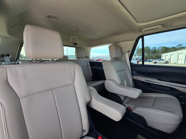 2023 Ford Expedition XLT:167703A