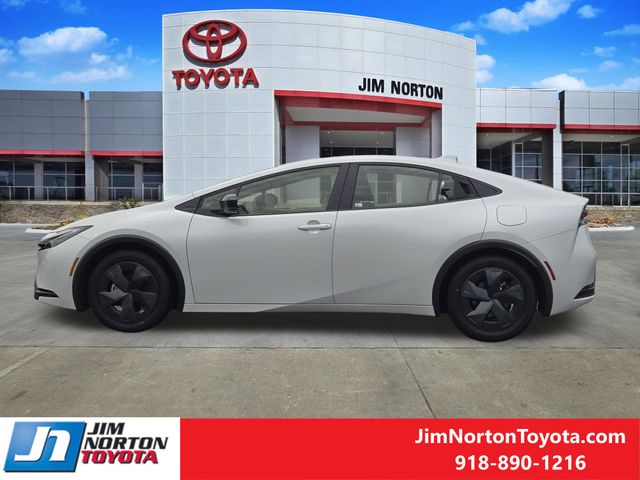 Used 2025 Toyota Prius Hatchback