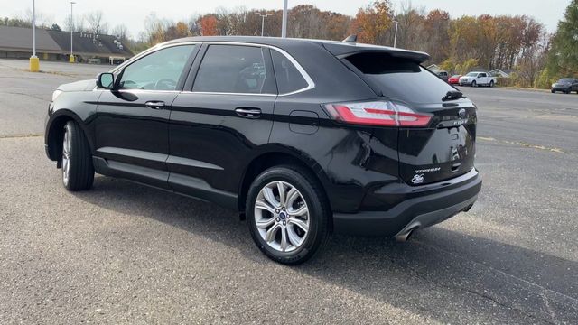 2022 Ford Edge Titanium 6