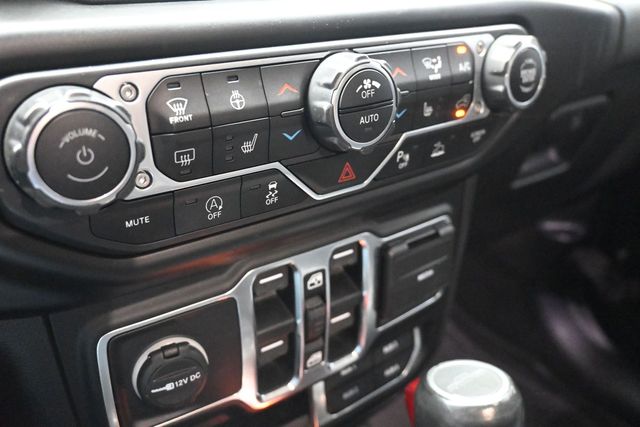 Used 2020 Black Jeep Overland image 28