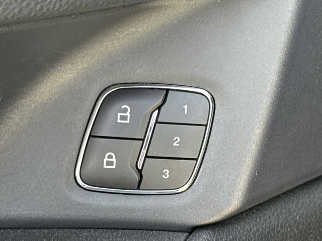 Certified Used 2021 White Ford XLT image 18