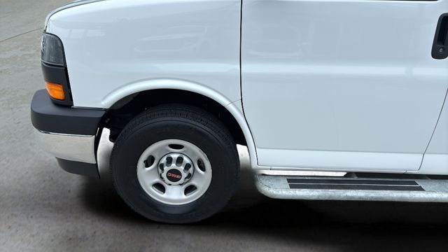 Used 2024 White GMC Work Van image 33