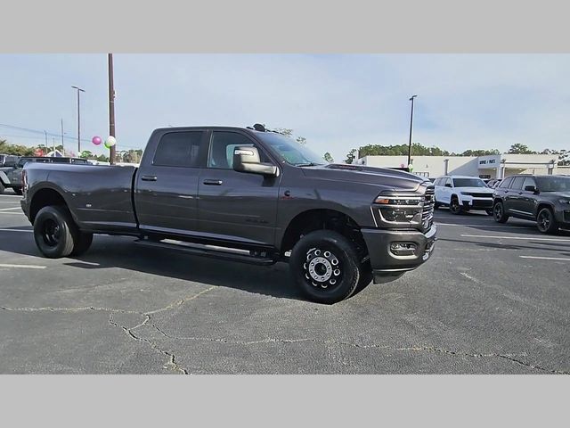 2026 Ram 3500 Laramie Crew Cab 4x4 8' Box