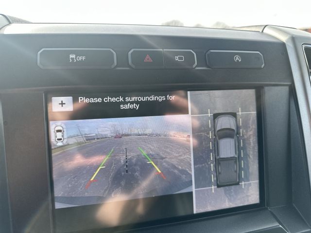 Used 2018 White Ford Lariat image 27