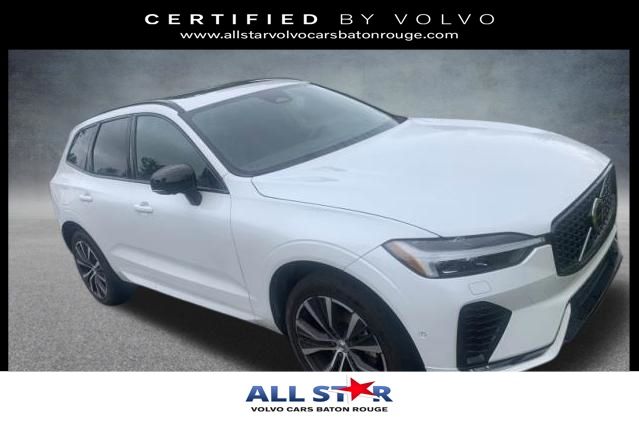 Crystal White 2023 Volvo XC60 B5 Plus Dark Theme FWD SUV / Crossover Front-Wheel Drive Automatic