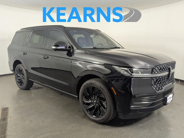 Infinite Black Metallic Clearcoat 2025 Lincoln Navigator Reserve 4WD SUV / Crossover Four-Wheel Drive Automatic