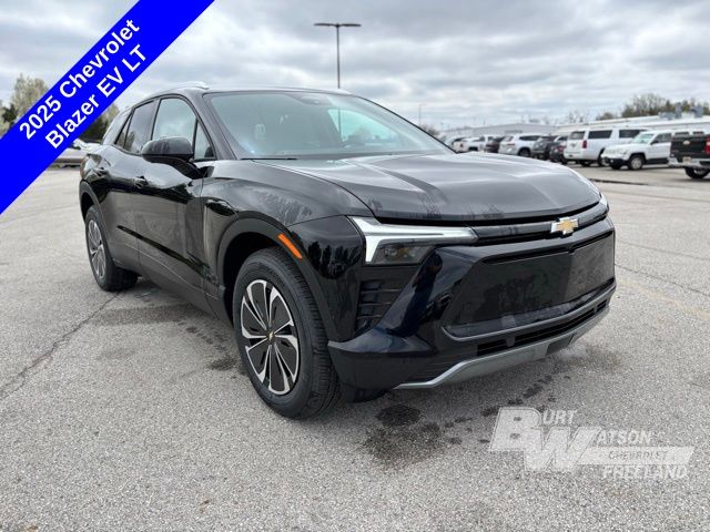 2025 Chevrolet Blazer EV LT photo