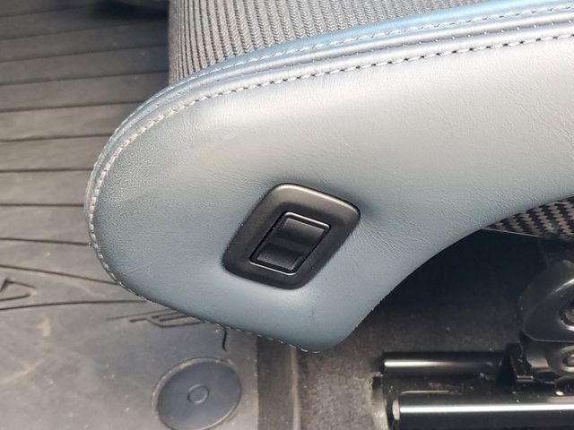 Used 2024  Porsche GT3 image 17