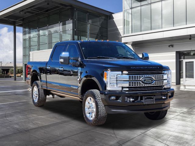 2018 Shadow Black Ford Super Duty F-350 SRW Platinum 4X4 Truck