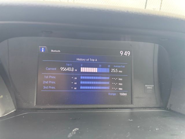 Used 2016  Honda LX image 4
