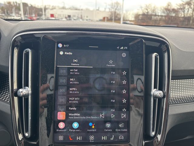 used 2022 Volvo XC40 Recharge Pure Electric car, priced at $24,999