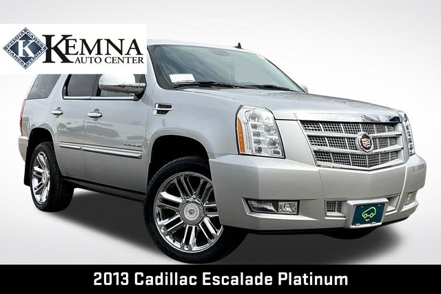 Radiant Silver Metallic 2013 Cadillac Escalade Platinum 4WD SUV / Crossover All-Wheel Drive 6-Speed Automatic Overdrive