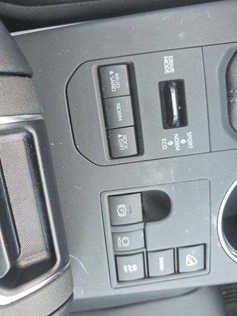 Used 2025 Toyota Highlander SUV