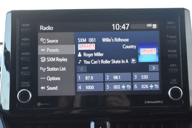 2022 Toyota Corolla Cross XLE - Photo 28