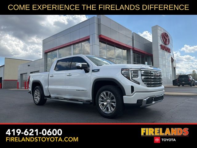 White Frost Tricoat 2024 GMC Sierra 1500 Pickup Truck Four-Wheel Drive Automatic