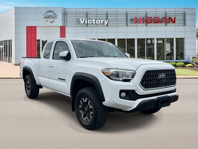 Super White 2018 Toyota Tacoma TRD Off Road Access Cab 4WD Pickup Truck Four-Wheel Drive 6-Speed Automatic