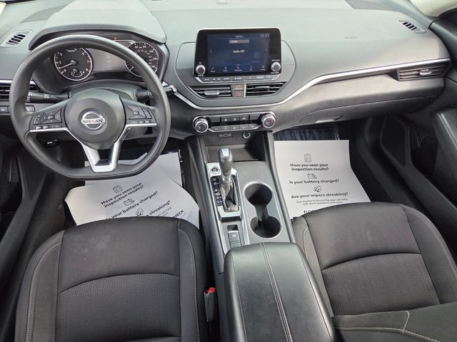 Used 2022 Black Nissan 2.5 SV image 9