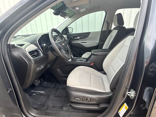 2022 Chevrolet Equinox LT:44956B