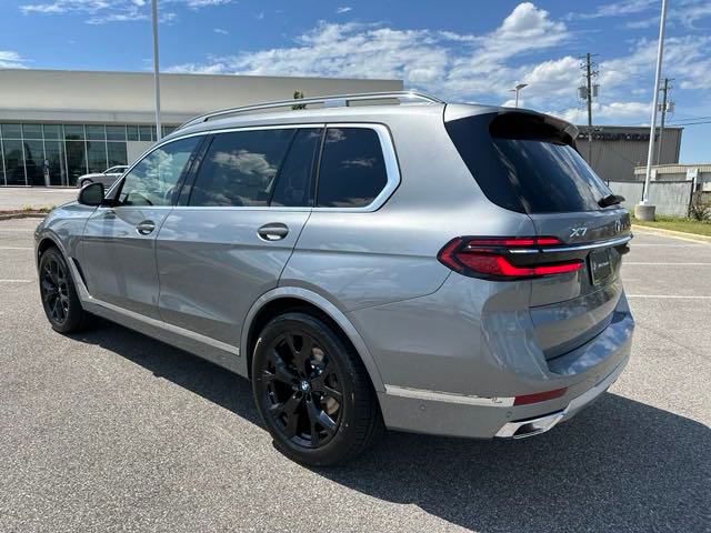 2025 BMW X7 xDrive40i 4