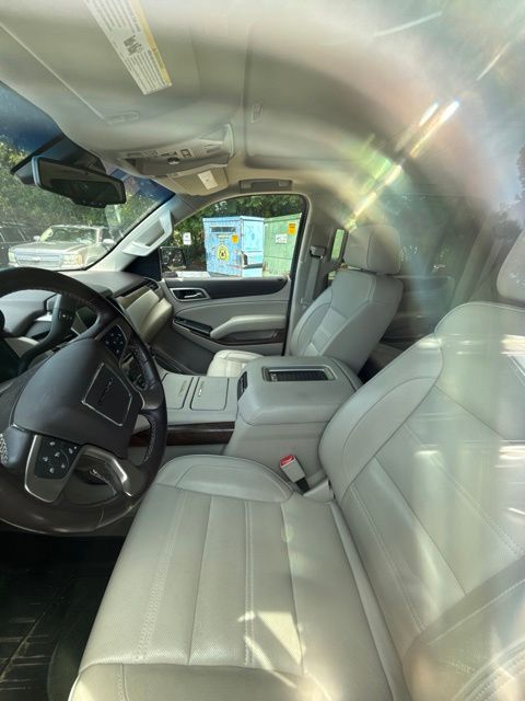 Used 2019 Gray GMC Denali image 9