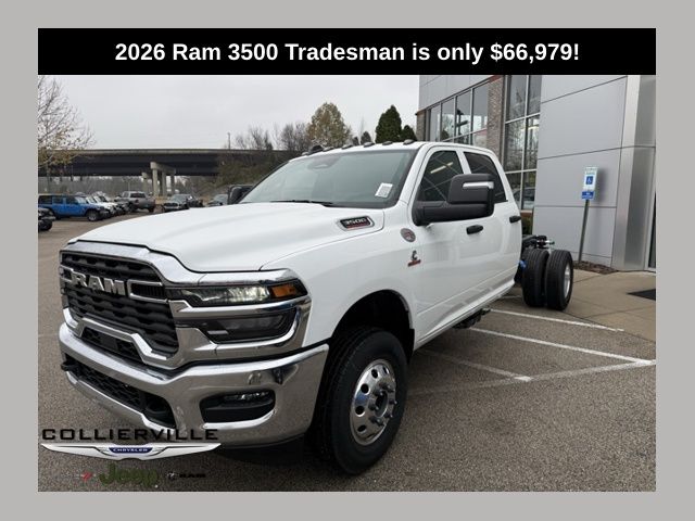 Bright White Clearcoat 2026 RAM 3500 Chassis Pickup Truck Four-Wheel Drive 8-Speed Automatic