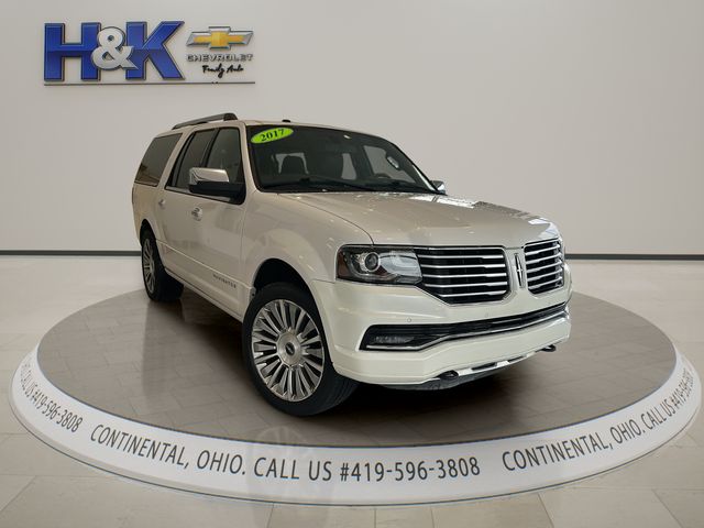 White Platinum Clearcoat 2017 Lincoln Navigator L Select 4WD SUV / Crossover Four-Wheel Drive 6-Speed Automatic