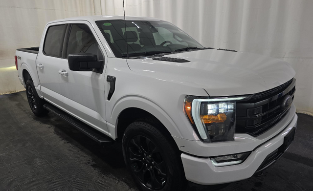 View vehicle photo 2