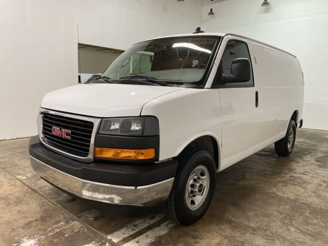 2024 GMC Savana Cargo 2500 RWD