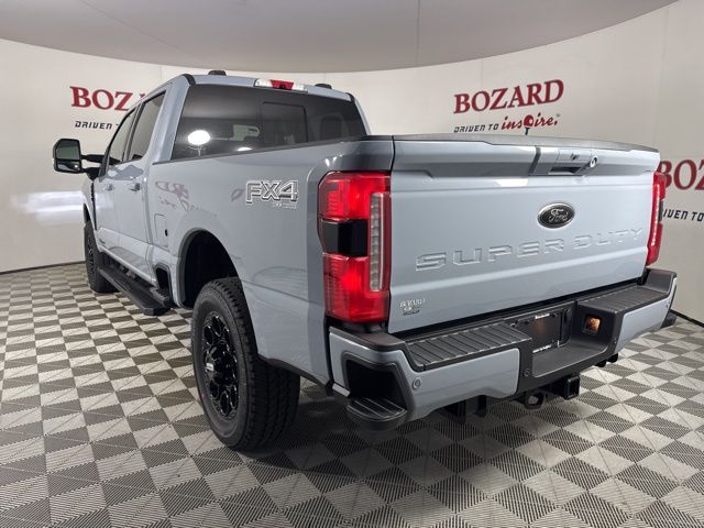 2025 Glacier Gray Metallic TriCoat Ford Super Duty F-350 SRW Lariat 4X4 Truck