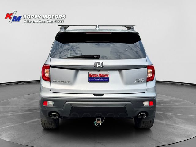 2019 Honda Passport Elite - Lunar Silver Metallic exterior view 4