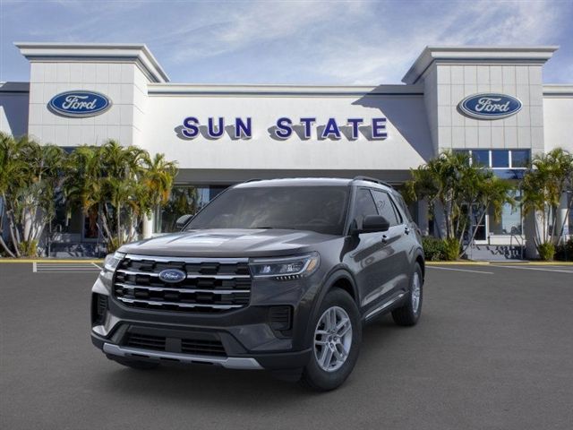 2025 Ford Explorer Active photo