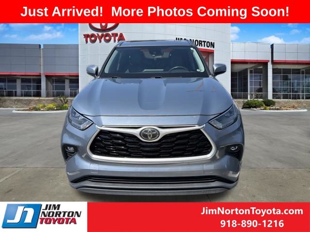 Used 2020 Toyota Highlander SUV