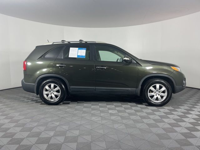 2012 Kia Sorento LX 11