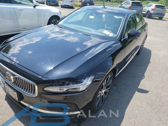 2023 Volvo S90 B6 Plus AWD