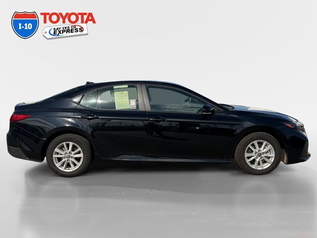 2025 Toyota Camry LE - Photo 6