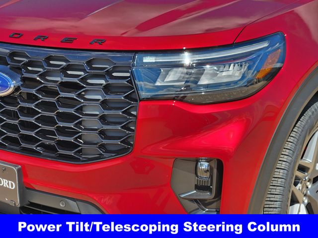 2025 Ford Explorer ST-Line photo