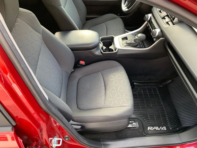 Used 2021 Toyota RAV4 SUV