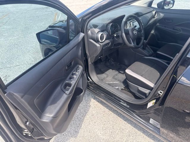 2025 Nissan Versa 1.6 S:B02591