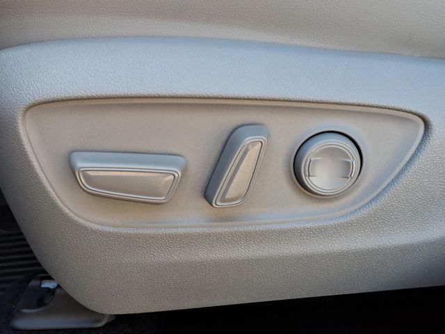Used 2022 Toyota Highlander SUV